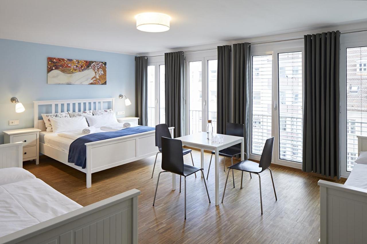 Nonstop Hotel Augsburg - Ubernacht - Hostelhotelhome エクステリア 写真