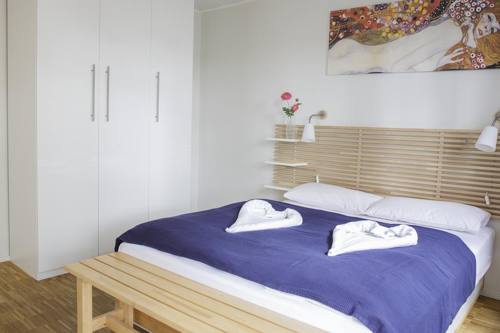Nonstop Hotel Augsburg - Ubernacht - Hostelhotelhome エクステリア 写真