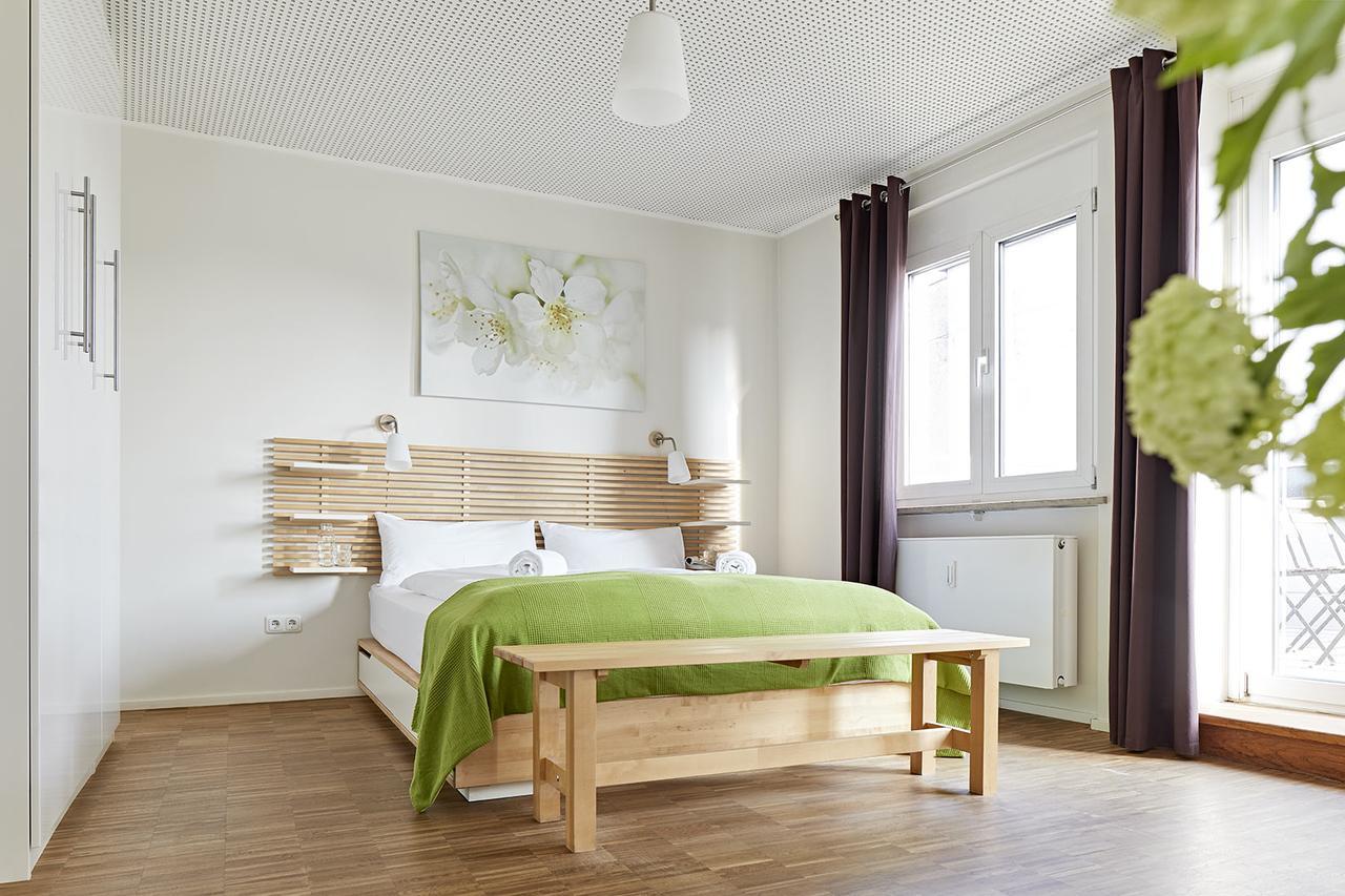 Nonstop Hotel Augsburg - Ubernacht - Hostelhotelhome エクステリア 写真